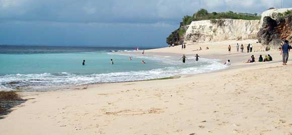 Dreamland Beach Uluwatu Bali