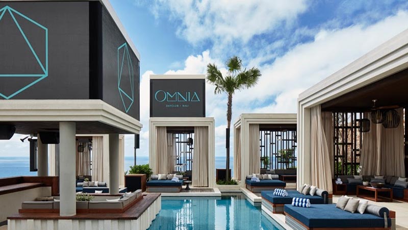 Cabanas VIP Area