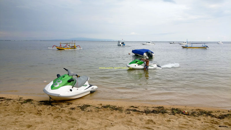 Water sports activities in Sanur Beach Bali