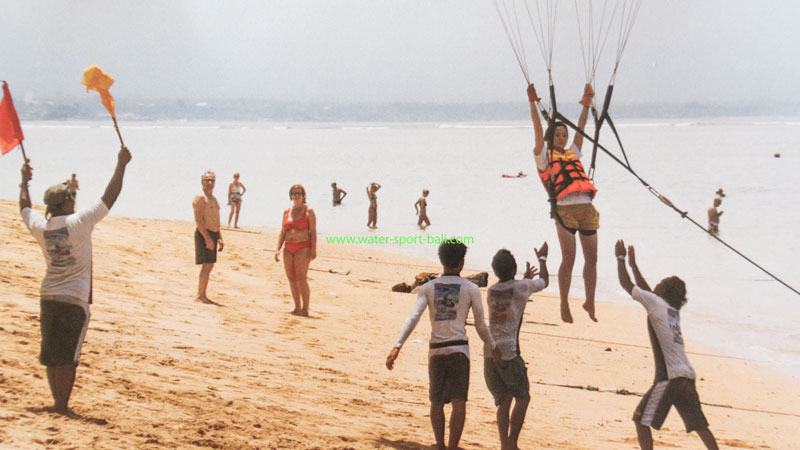 Single Parasailing Sanur Bali