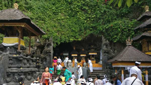 Sacred Goa Lawah Temple filled with bats