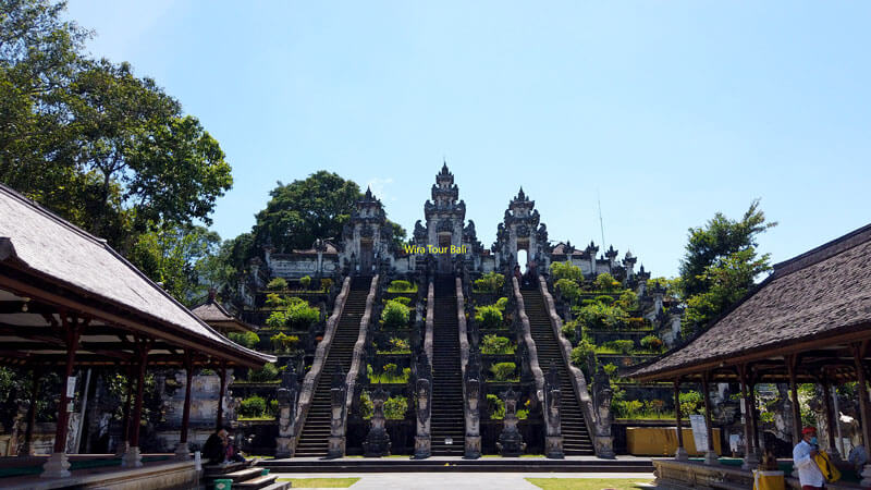 Lempuyang Temple's iconic Gate of Heaven with Mount Agung backdrop