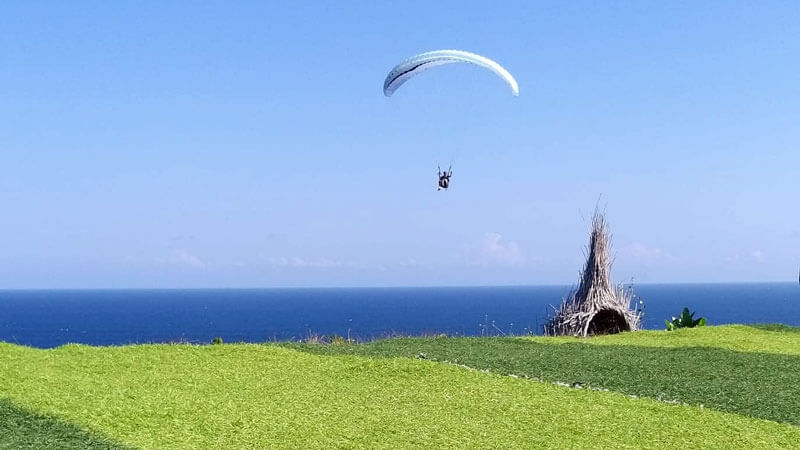 Timbis Paragliding Kutuh Bali