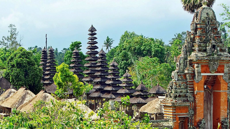 Taman Ayun Temple facade with entrance gate