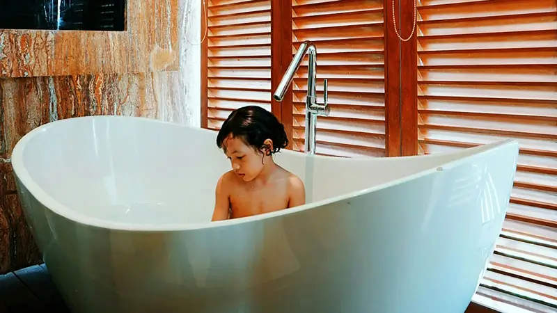 Family friendly hotel rooms in Legian with complete facilities.